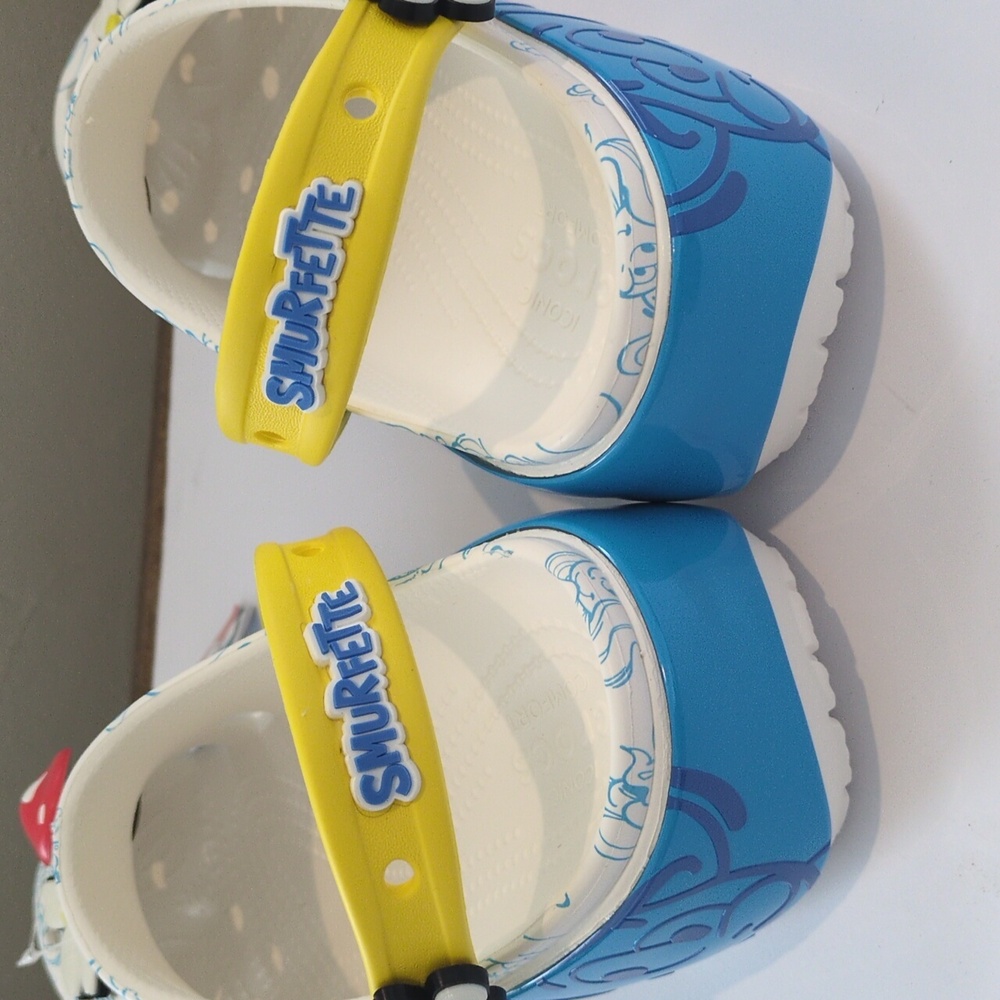 Smurfette Platform Crocs Collab - Picture 9 of 12